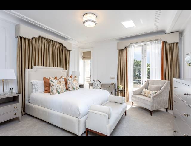 6 BEDROOM FREESTANDING TO LET IN BISHOPSCOURT